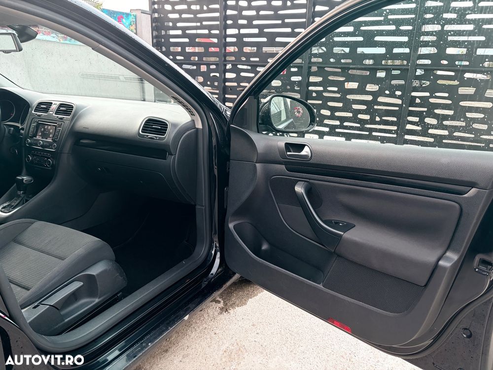 Volkswagen Golf - 24