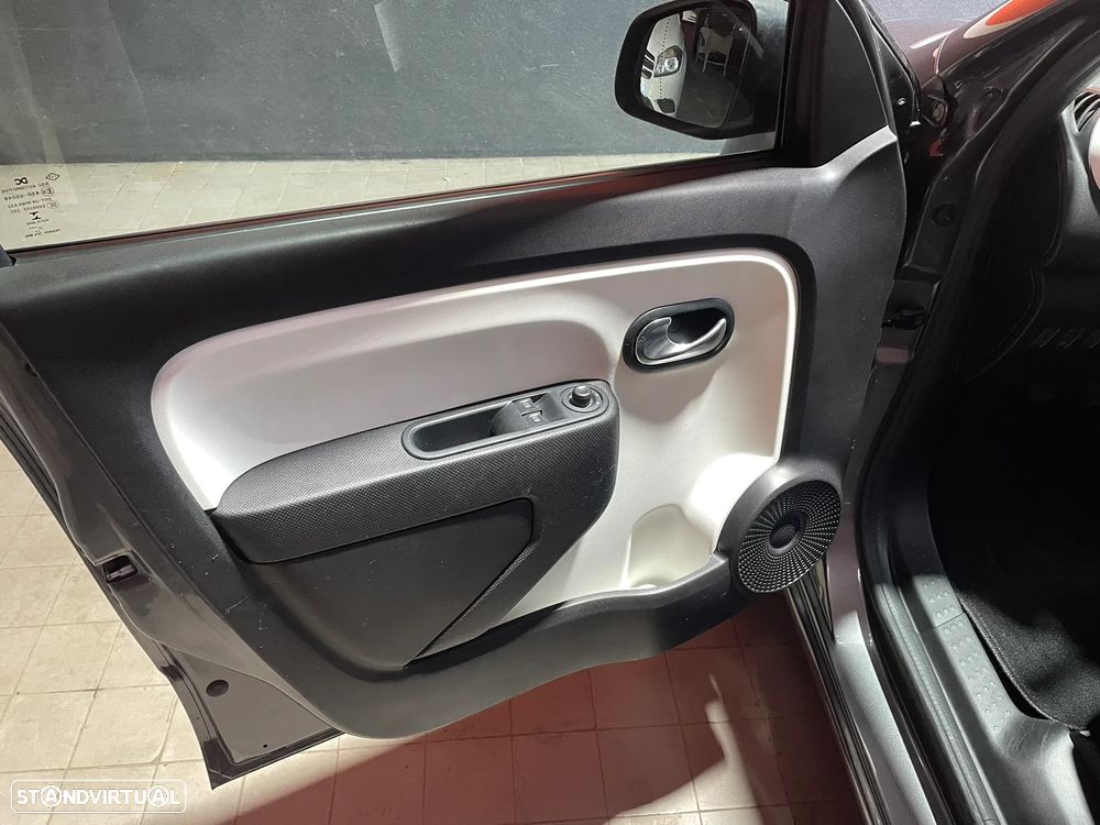 Renault Twingo SCe 70 LIMITED 2018 - 8