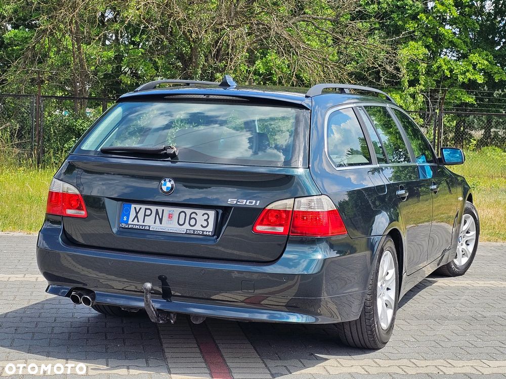 BMW Seria 5 530i - 12