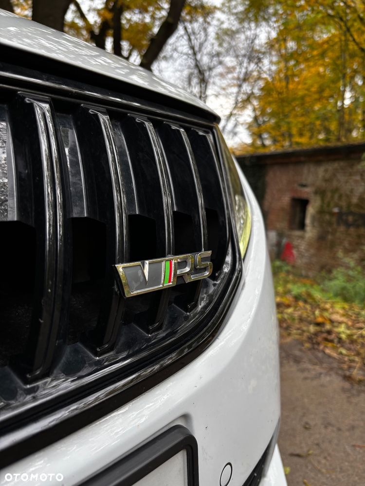 Skoda Octavia 2.0 TDI DSG RS - 10