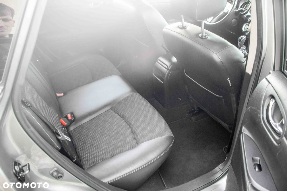 Nissan Pulsar 1.2 DIG-T Tekna Xtronic EU6 - 24