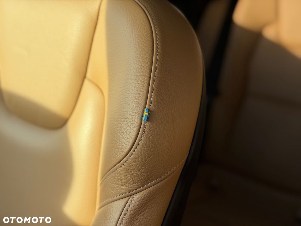 Volvo XC 60 D4 Inscription - 23