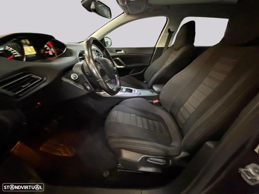 Peugeot 308 - 14