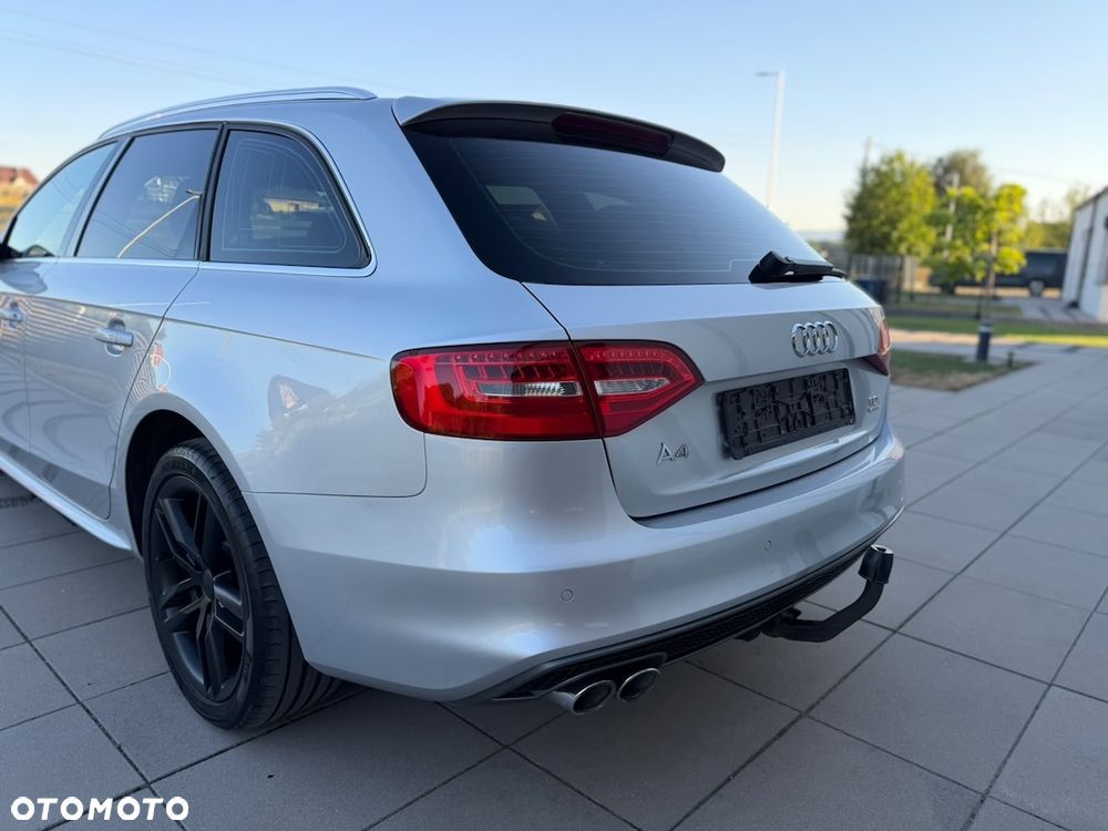 Audi A4 Avant 2.0 TDI DPF quattro S line Sportpaket - 22