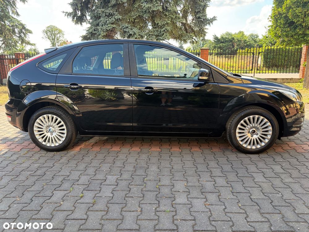 Ford Focus 1.8 Titanium - 8