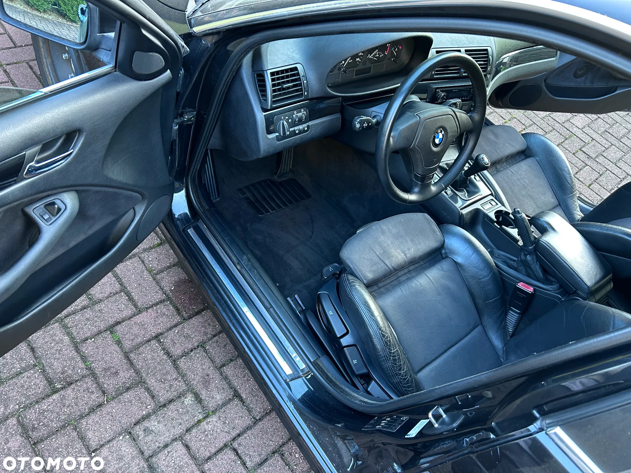 BMW Seria 3 328i - 4