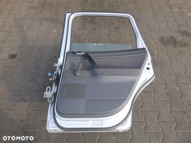DRZWI PRAWY TYŁ PRAWE TYLNE VOLKSWAGEN POLO 9N KOMPLETNE 01- - 20