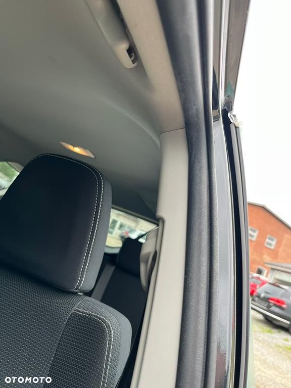 Toyota RAV4 - 9