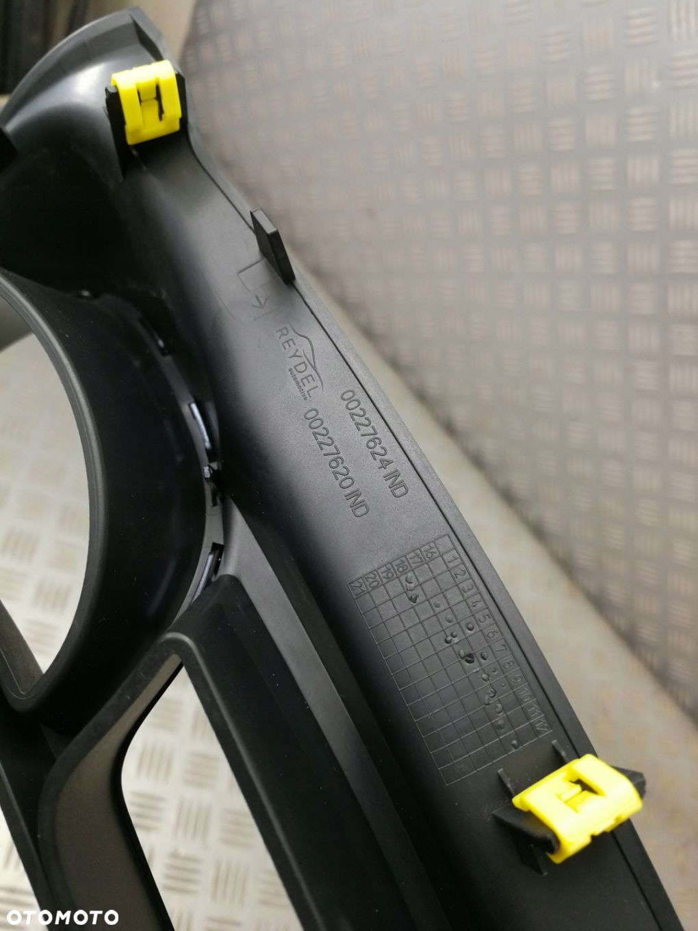682506533R obudowa osłona ramka maskownica licznika RENAULT CAPTUR I 1 LIFT - 6