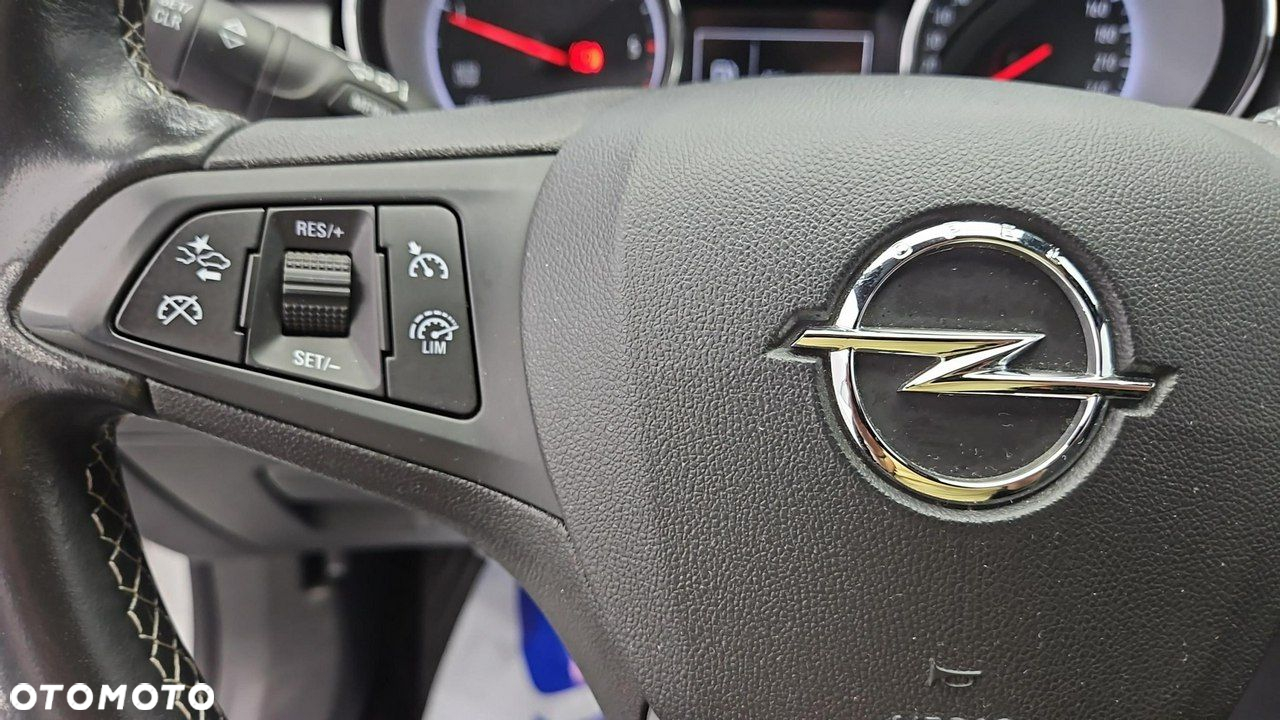 Opel Astra - 16