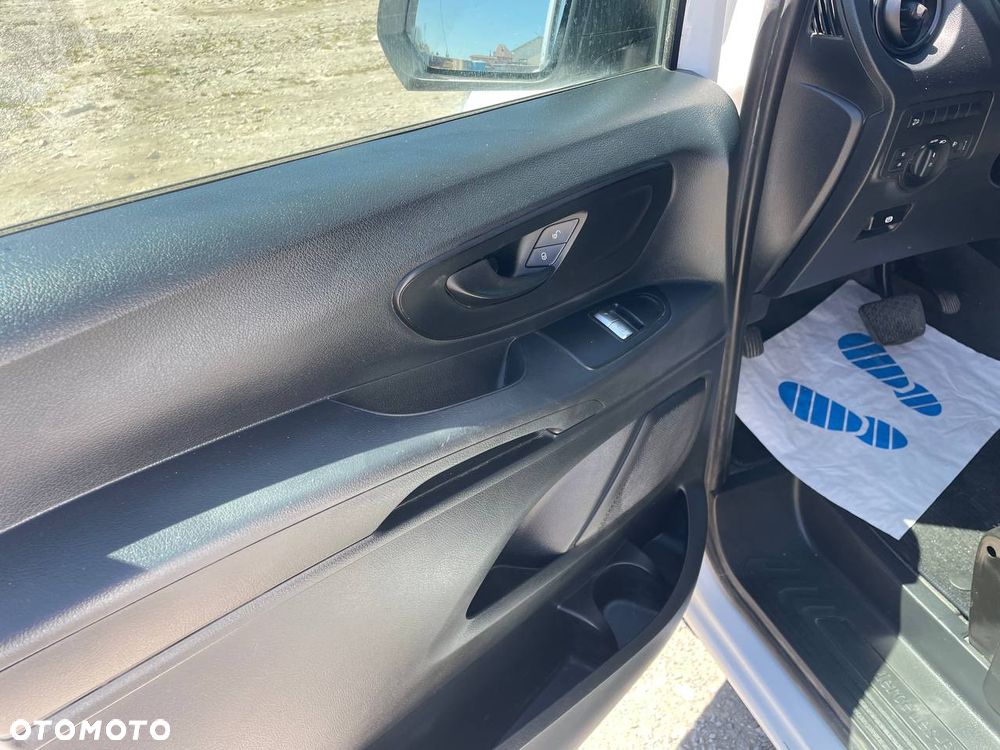 Mercedes-Benz Vito - 21