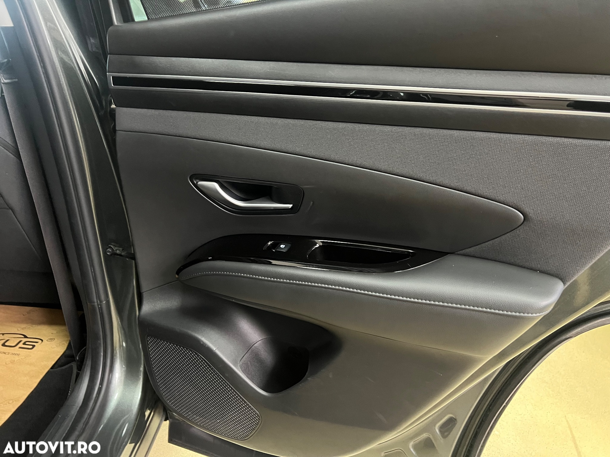 Hyundai Tucson PHEV 1.6 l 265 CP 4WD 6AT Premium - 19