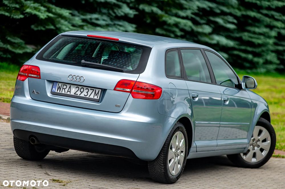 Audi A3 Sportback 1.6 Ambition - 12