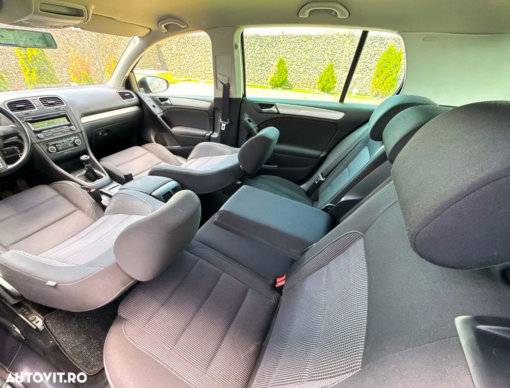 Volkswagen Golf 1.6 TDI DPF Trendline - 21