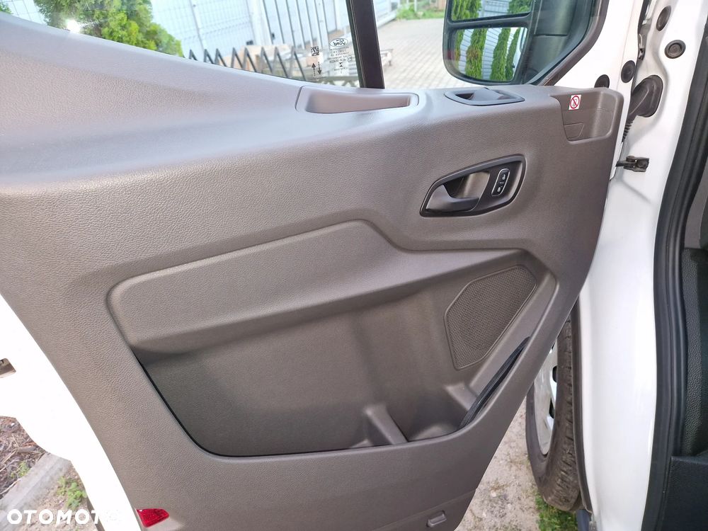 Ford TRANSIT - 2