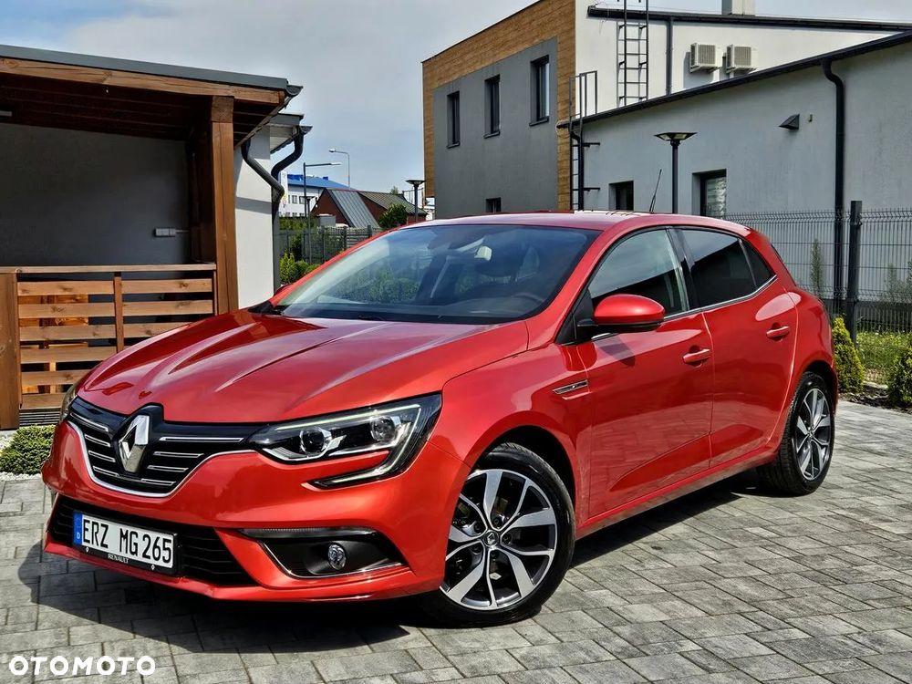 Renault Megane ENERGY TCe 130 Start & Stop Bose Edition - 4