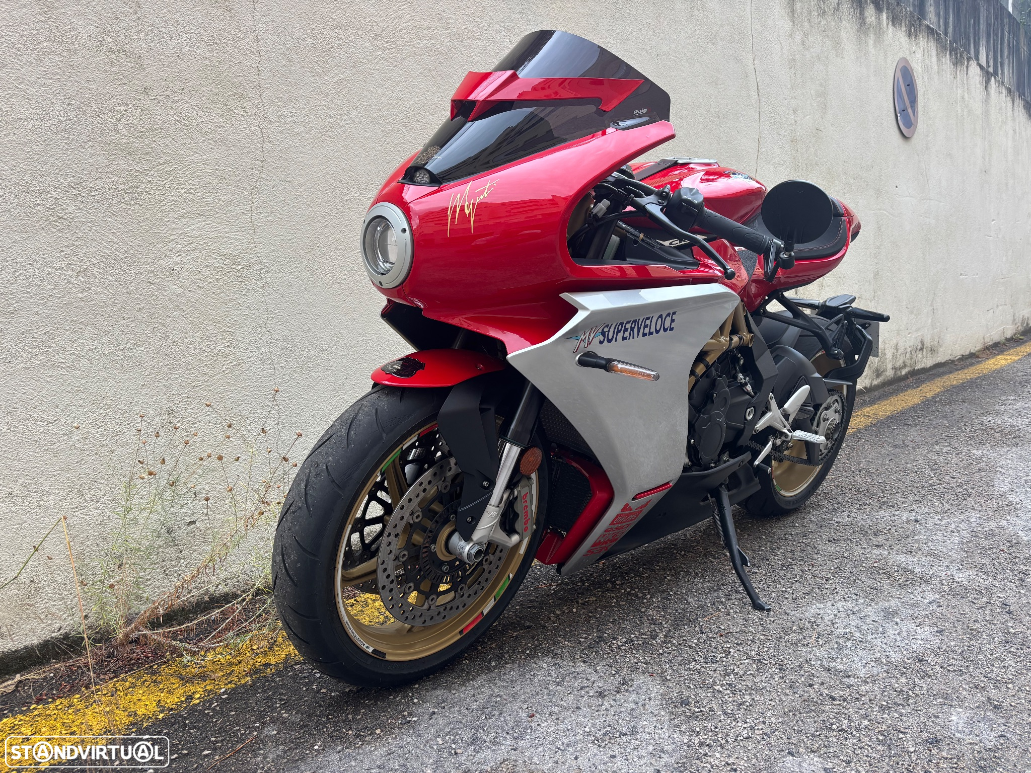 MV Agusta Superveloce 800 - 16