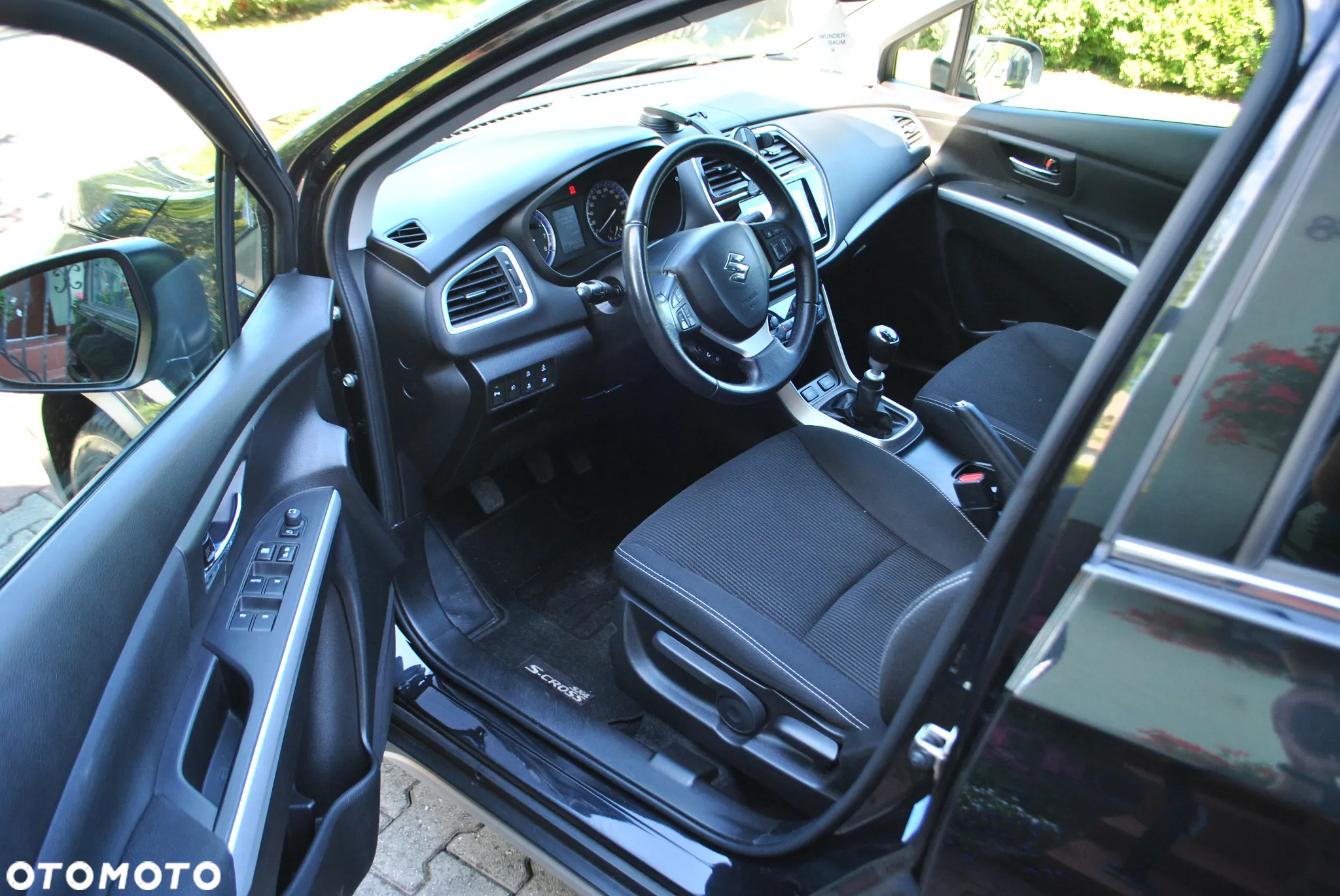 Suzuki SX4 S-Cross 1.4 T Premium - 14