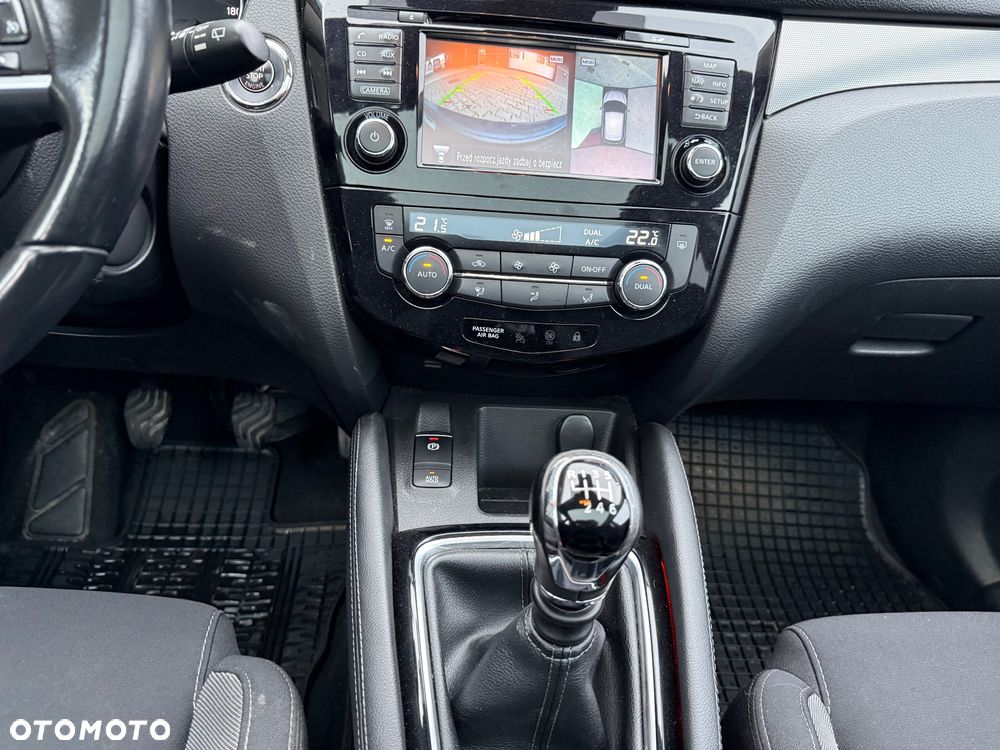 Nissan Qashqai 1.6 DCi 4x4 N-Connecta - 21