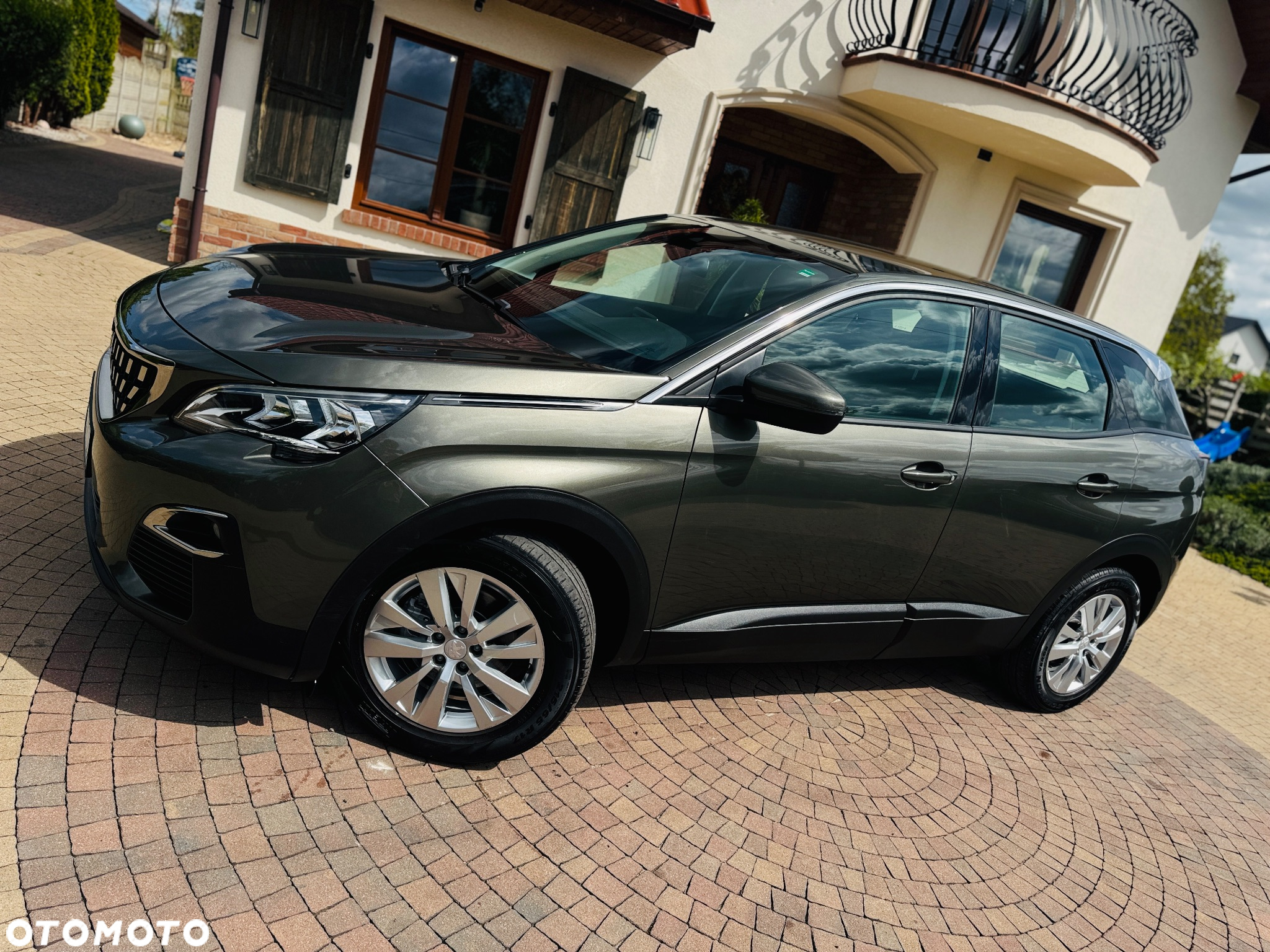 Peugeot 3008 1.5 BlueHDi Allure Pack S&S EAT8 - 24