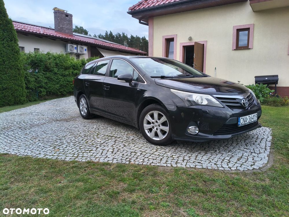 Toyota Avensis 2.0 D-4D Active - 3