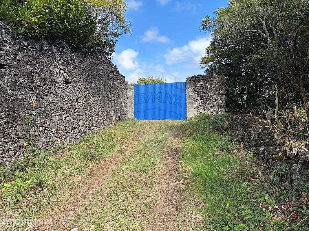 Terreno  para venda - Grande imagem: 2/4