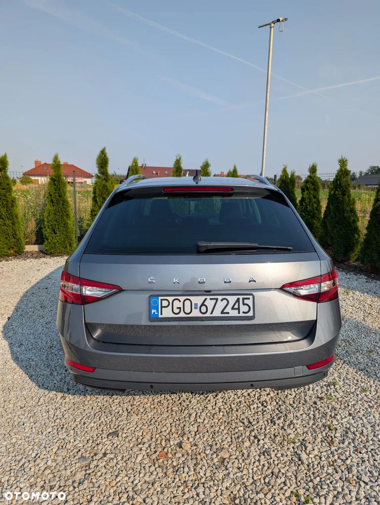 Skoda Superb 1.5 TSI DSG Ambition - 13
