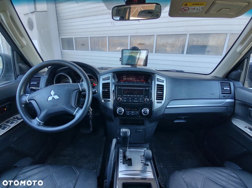 Mitsubishi Pajero 3.2 DI-D Automatik - 22