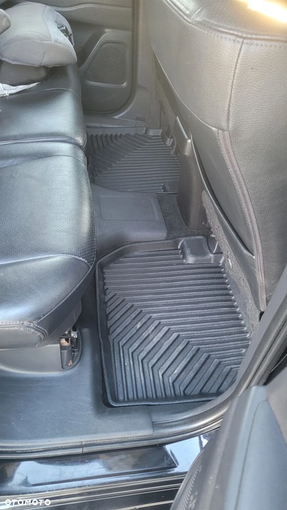 Mitsubishi Outlander - 6