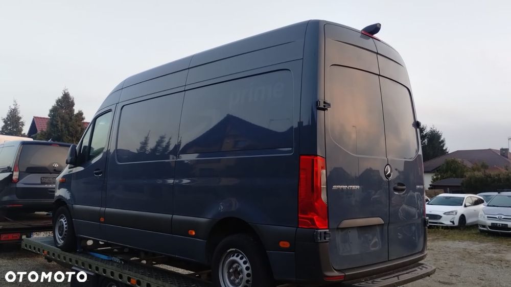 Mercedes-Benz Sprinter - 6