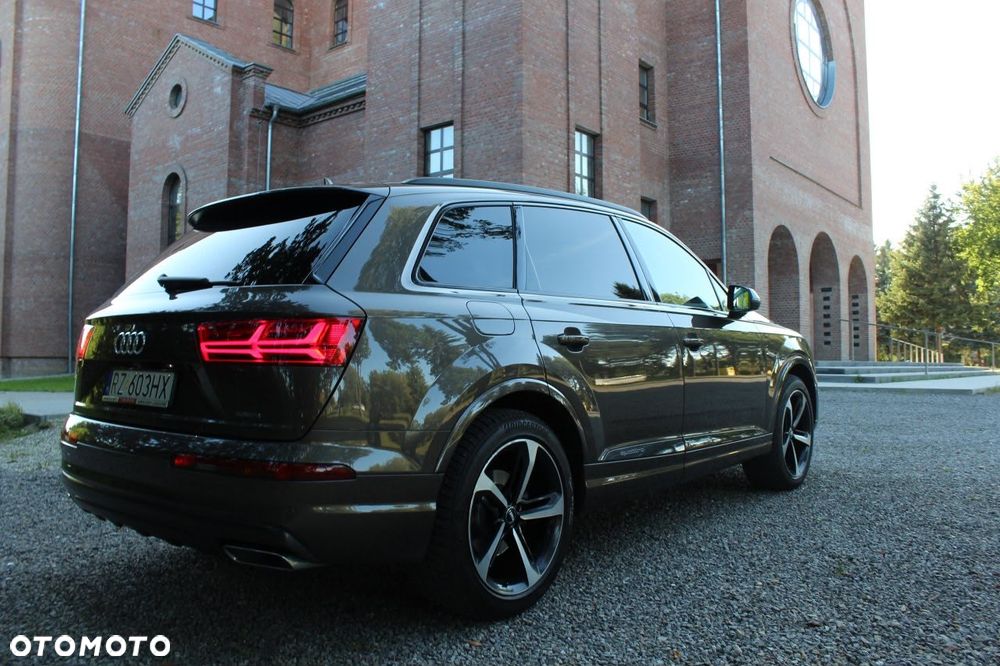Audi Q7 - 16