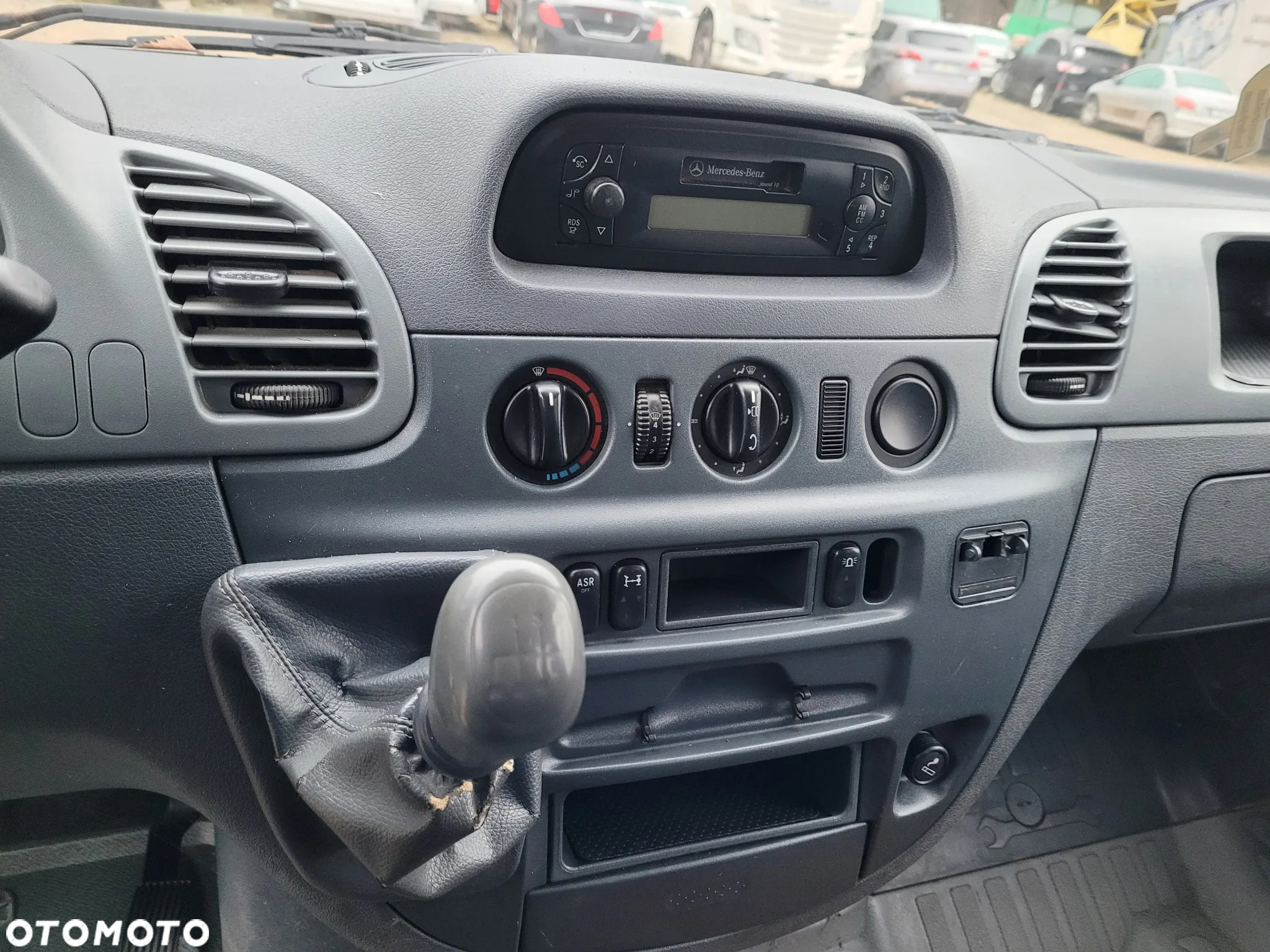 Mercedes-Benz Sprinter - 19