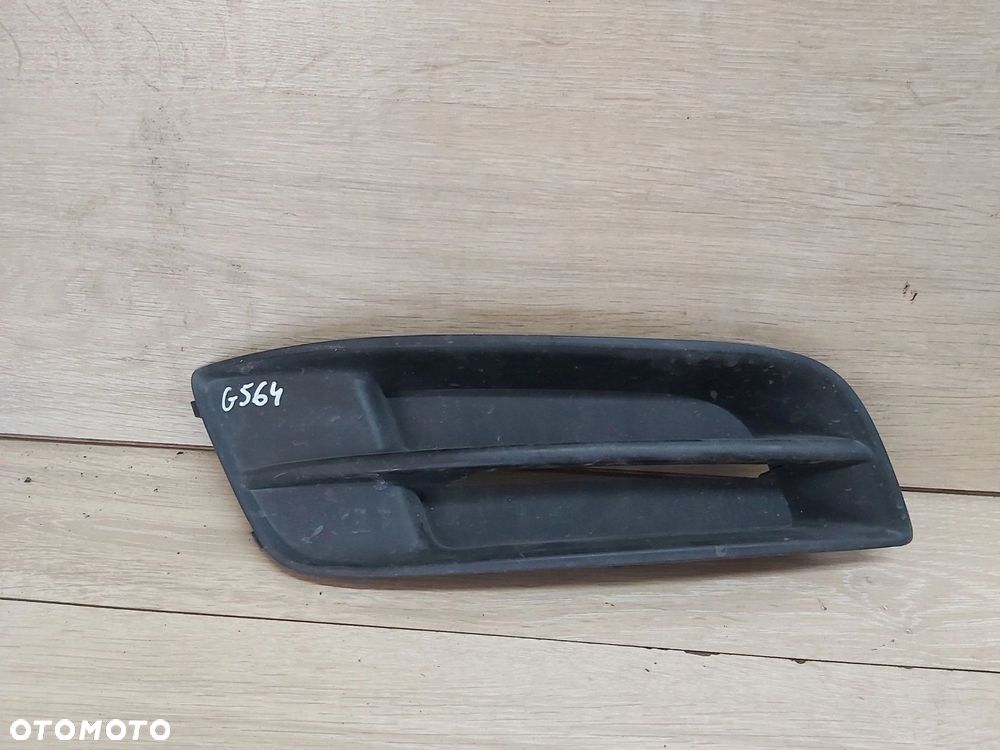 Toyota Corolla E12 LIFT Kratka zderzaka przód prawa 52127-02130 - 2