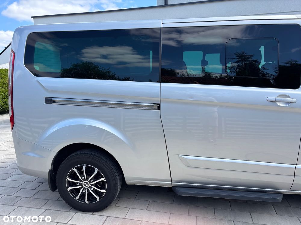 Ford Tourneo Custom 2.0 EcoBlue L2 Titanium - 4