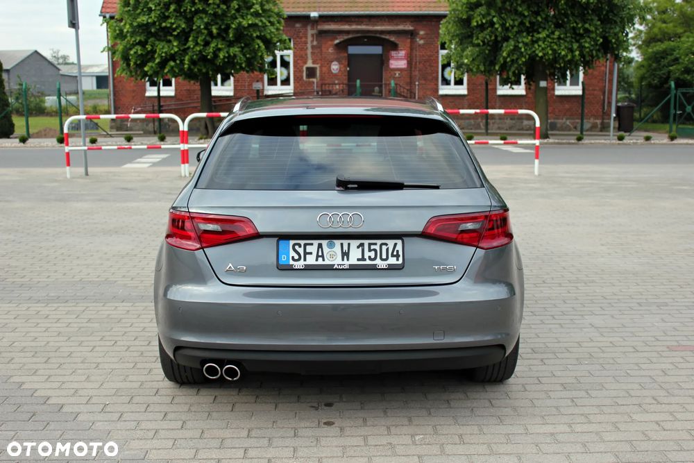 Audi A3 Sportback 1.4 TFSI Ambiente - 6