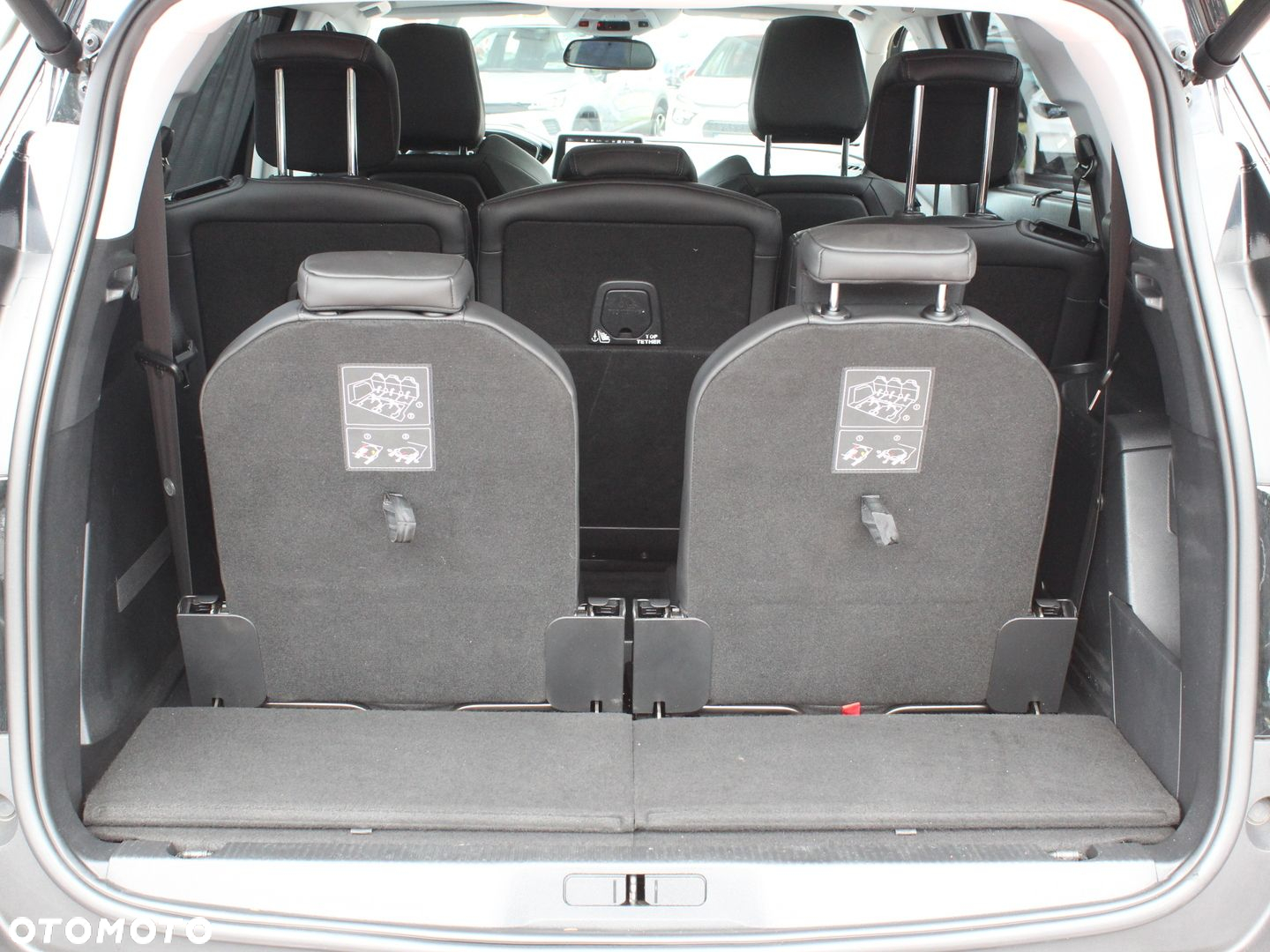 Peugeot 5008 - 23