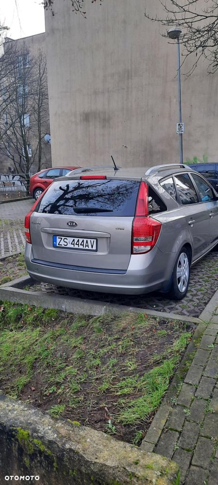 Kia Ceed 1.6 Crdi Comfort - 3