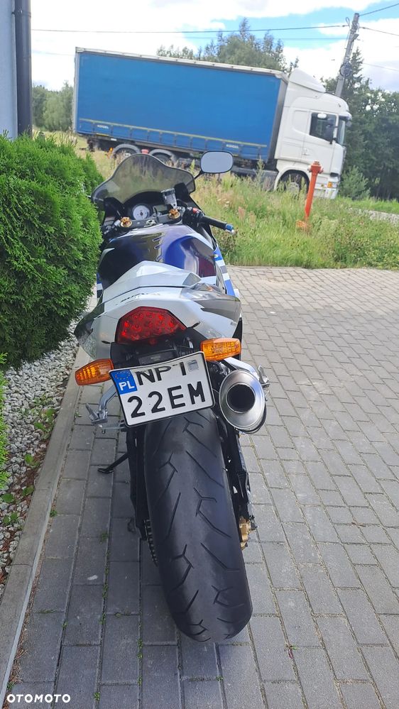 Suzuki GSX-R - 27
