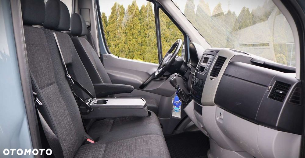 Mercedes-Benz Sprinter - 12