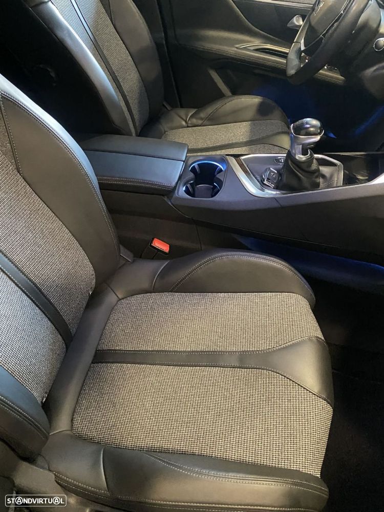 Peugeot 3008 1.5 BlueHDi Allure - 38