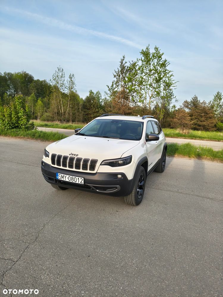 Jeep Cherokee - 13