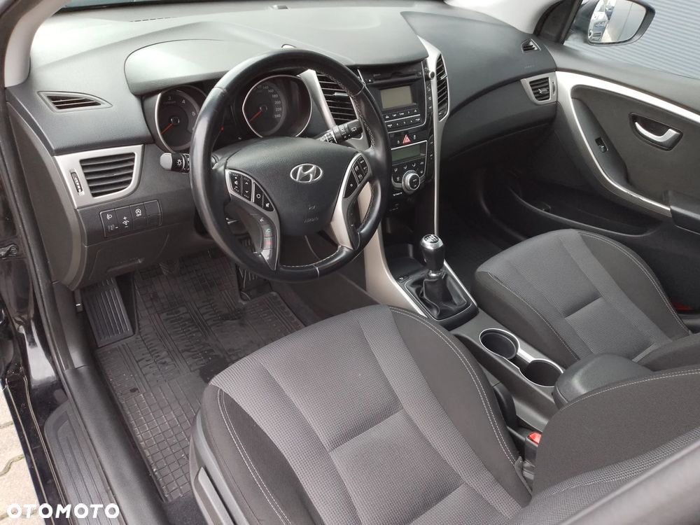 Hyundai i30 1.6 CRDi BlueDrive Comfort - 13