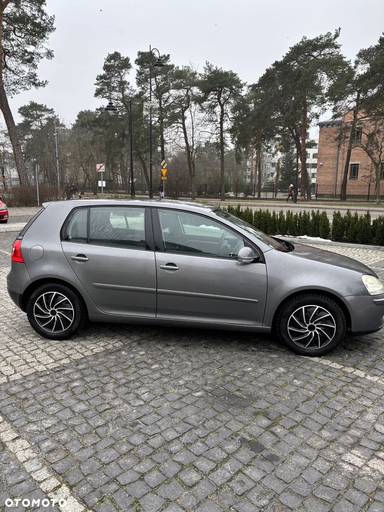 Volkswagen Golf 1.6 Comfortline - 3