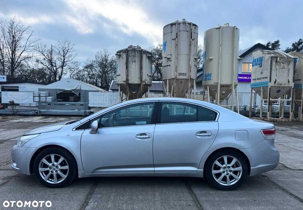 Toyota Avensis 2.0 Sol plus EU5 MS - 35