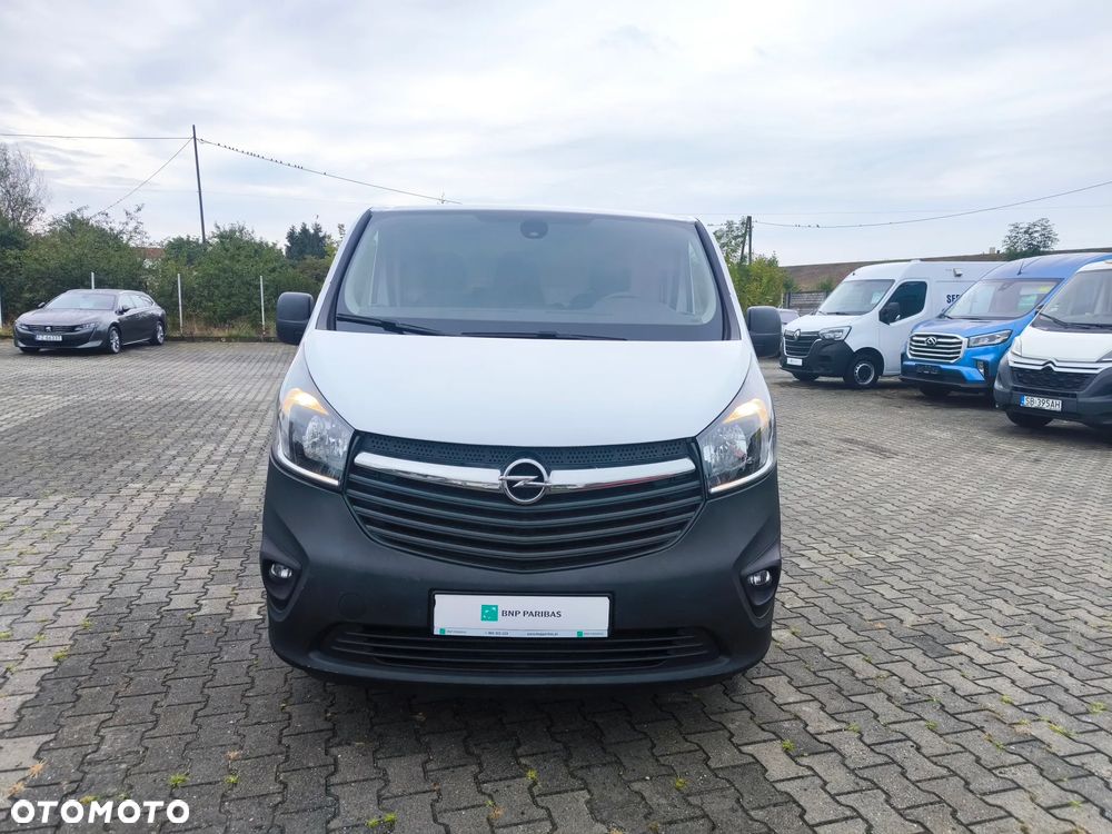 Opel Vivaro - 8
