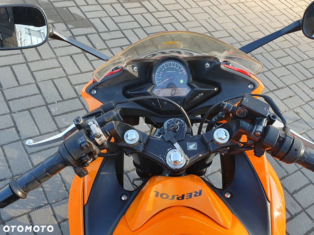 Honda CBR - 7