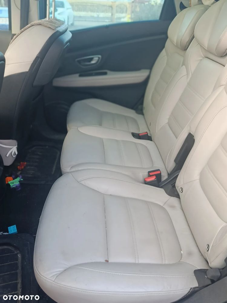 Renault Scenic ENERGY TCe 130 BOSE EDITION - 6