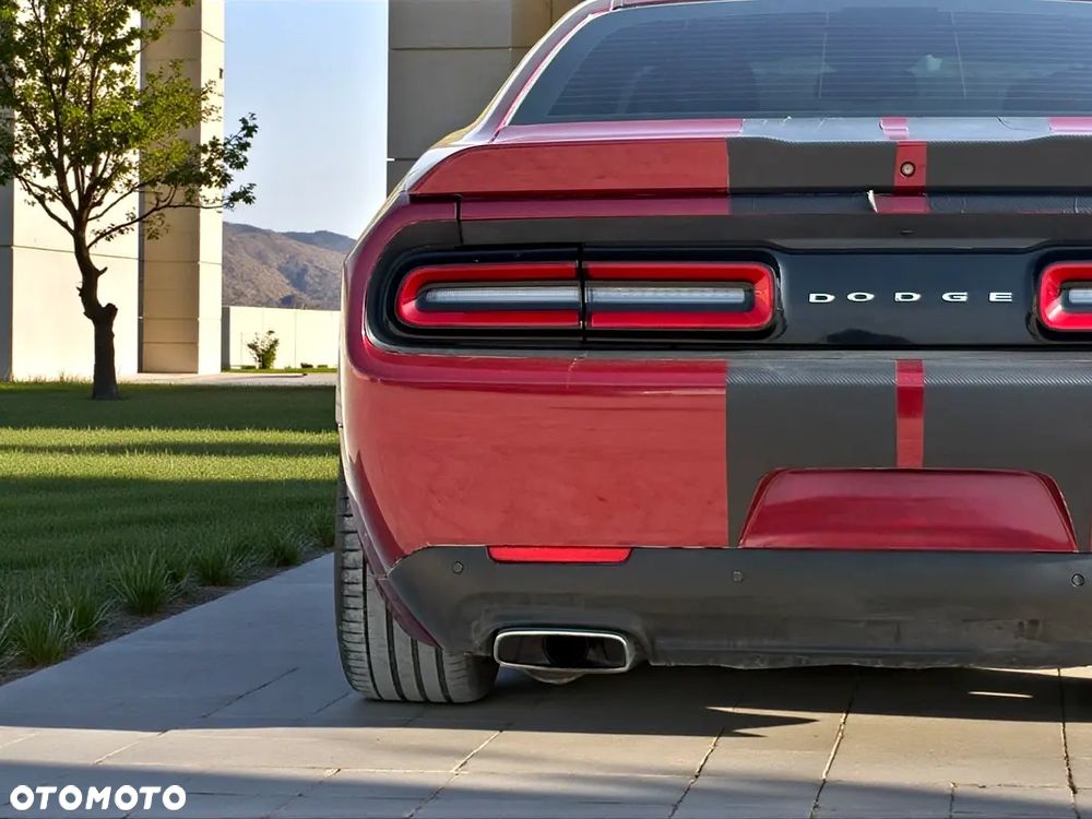 Dodge Challenger 5.7 R/T - 10