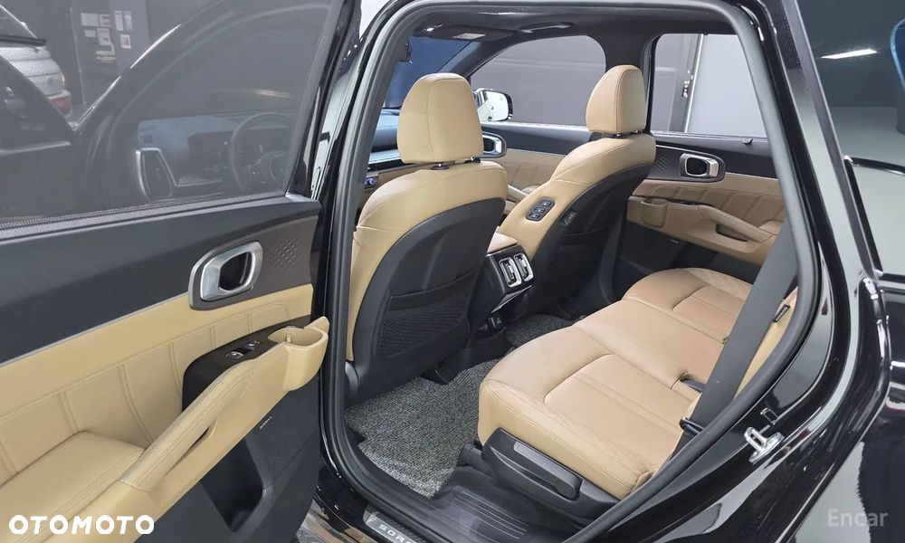 Kia Sorento - 14