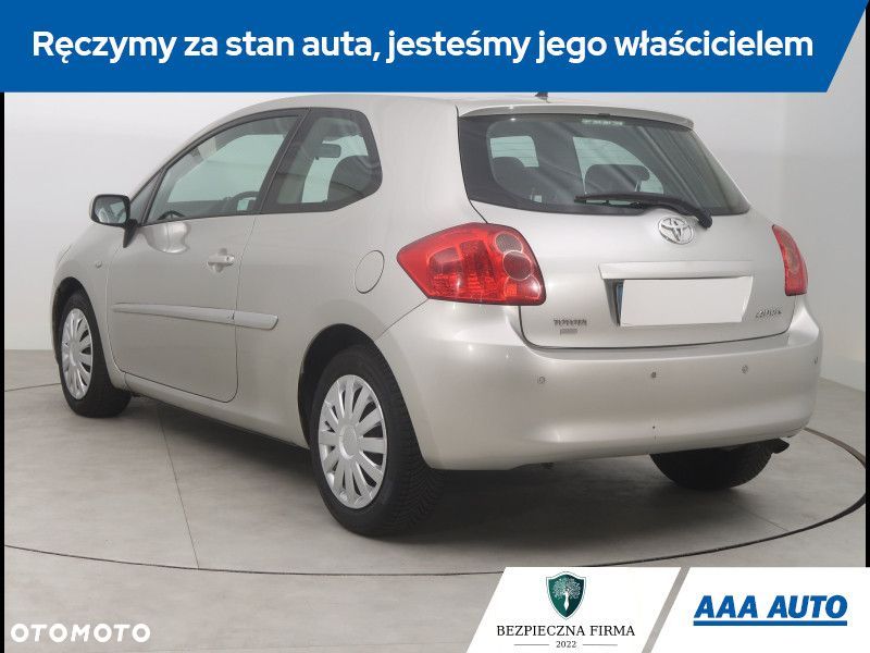 Toyota Auris - 5
